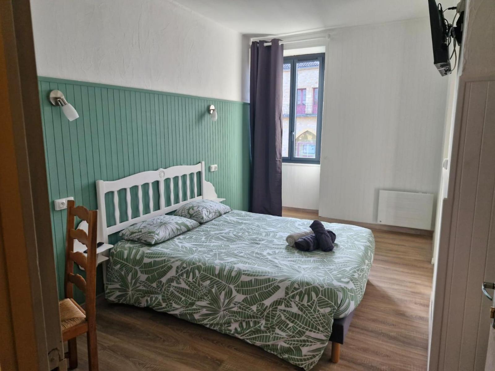 Eden Auberge Villefranche-du-Perigord Экстерьер фото
